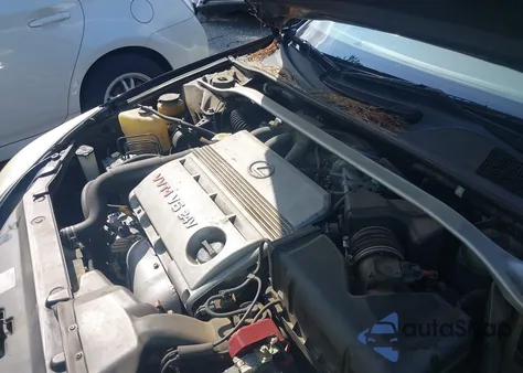 2002 Lexus Es z USA, uszkodzony, nr VIN JTHBF30G420074156